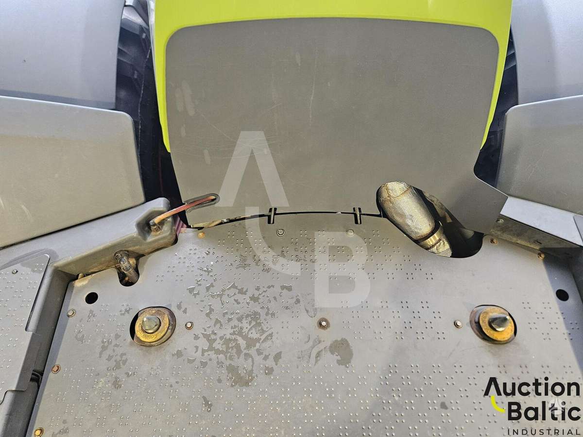 Claas Xerion 5000 Trac, тракторы