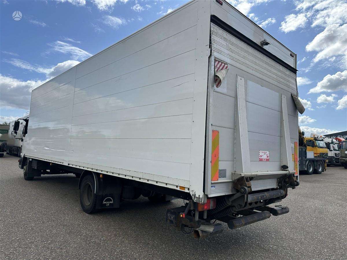 MAN TGL 12.220, box trucks / box vans