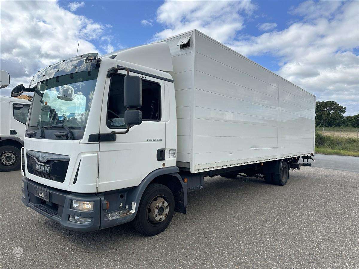MAN TGL 12.220, box trucks / box vans