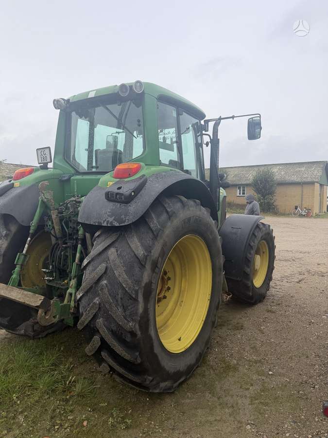 John Deere 7530, traktoriai