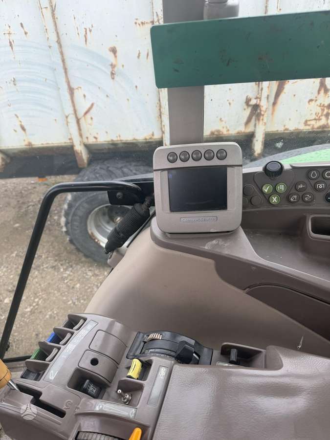 John Deere 7530, traktoriai