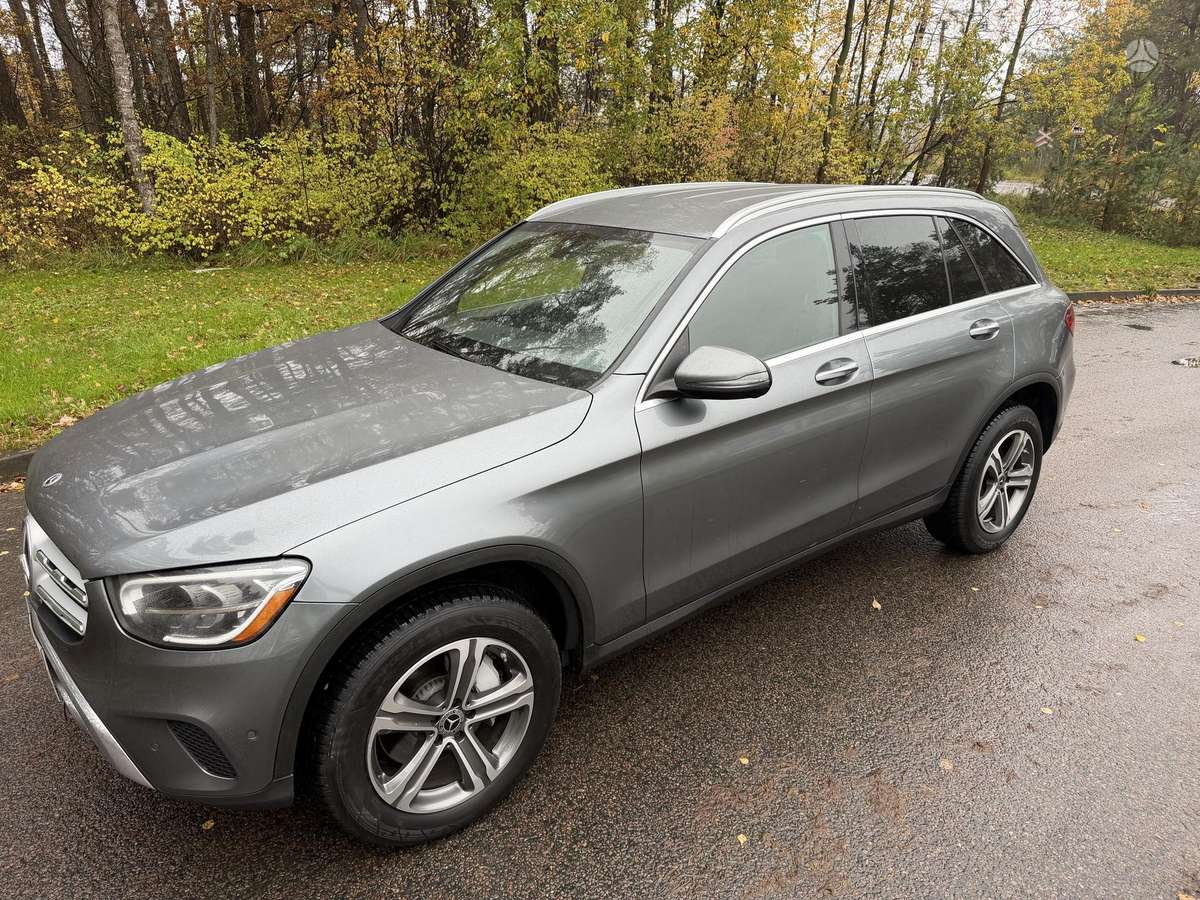 Mercedes-Benz GLC300