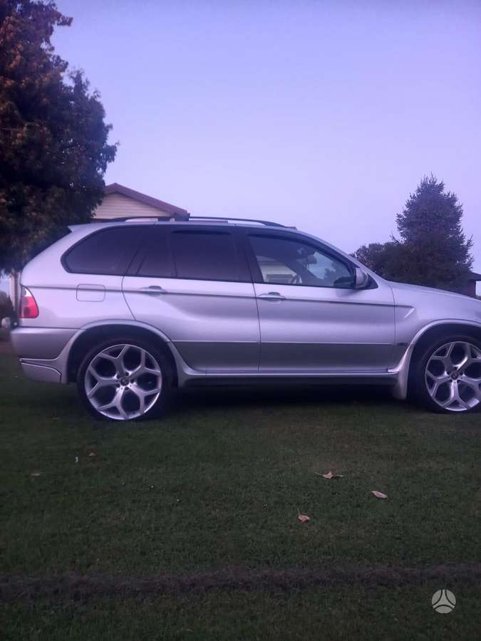 BMW X5, 3.0 l., hatchback