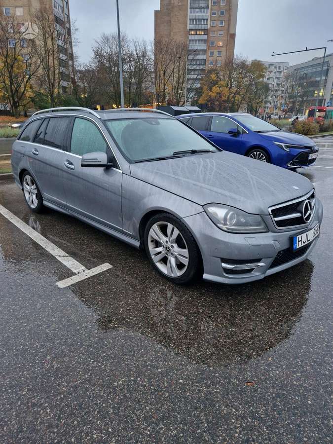 Mercedes-Benz C250