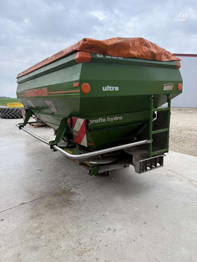 Amazone ZA-M 3000, spreaders