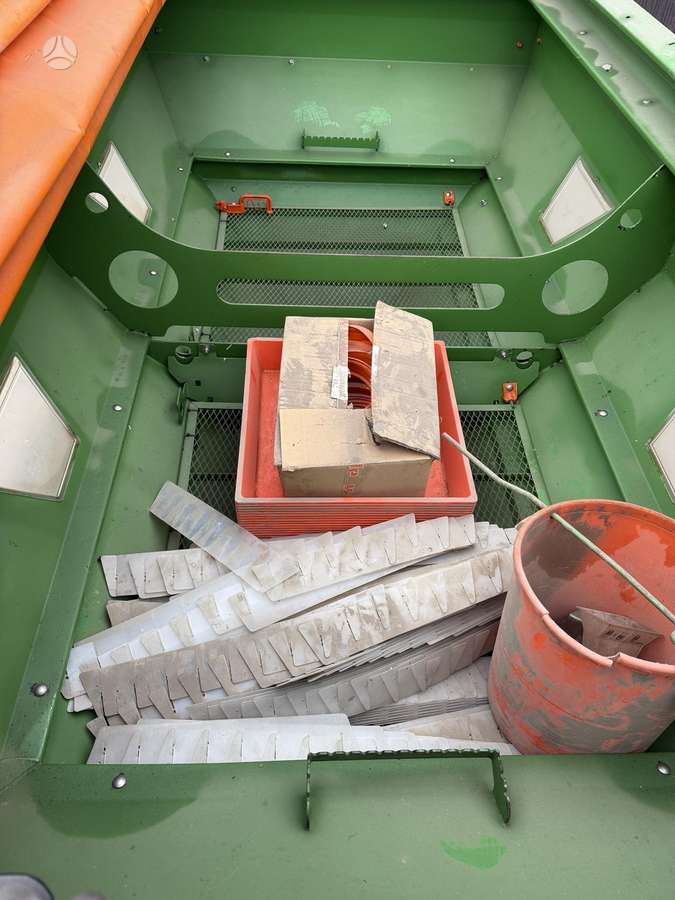 Amazone ZA-M 3000, spreaders