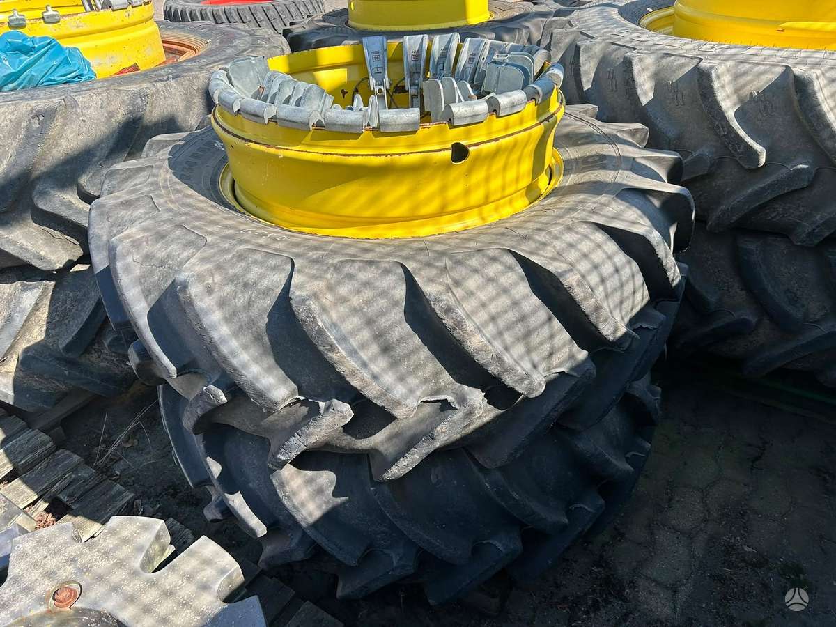 John Deere 6R 7R dubliai, тракторы