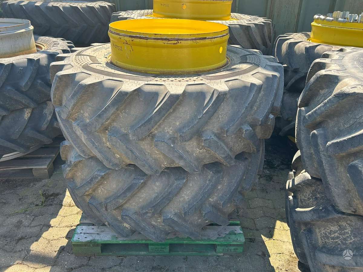 John Deere 6R 7R dubliai, тракторы