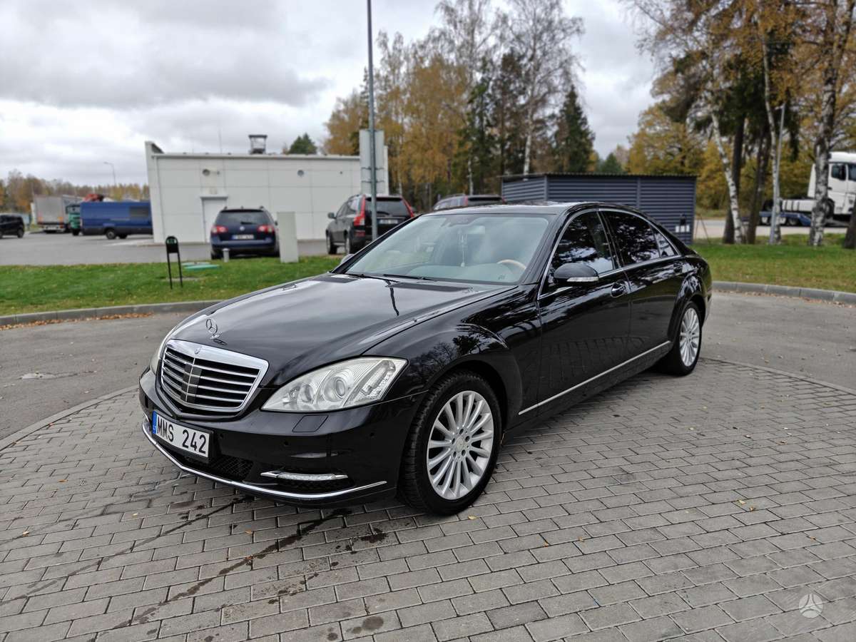 Mercedes-Benz S500