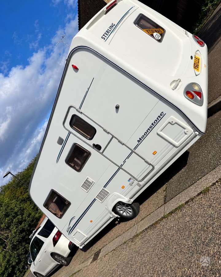 Swift Accles Moonstone, caravans