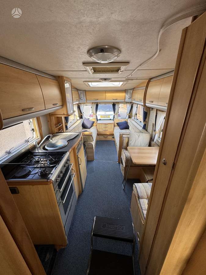 Swift Accles Moonstone, caravans