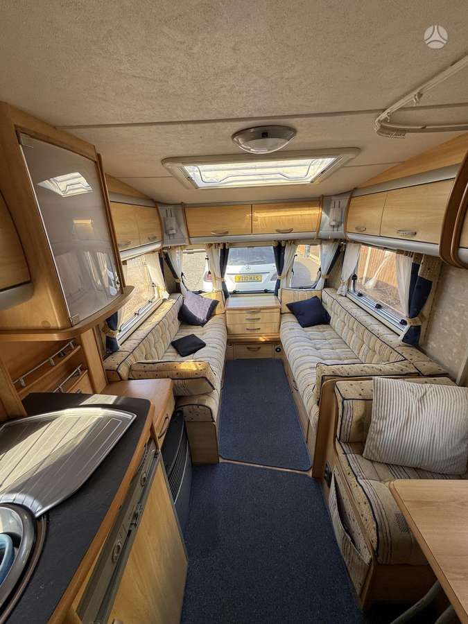 Swift Accles Moonstone, caravans