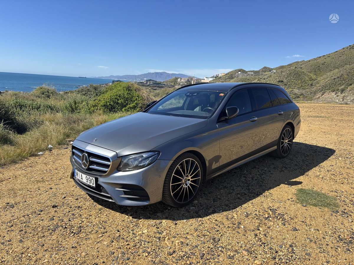 Mercedes-Benz E220