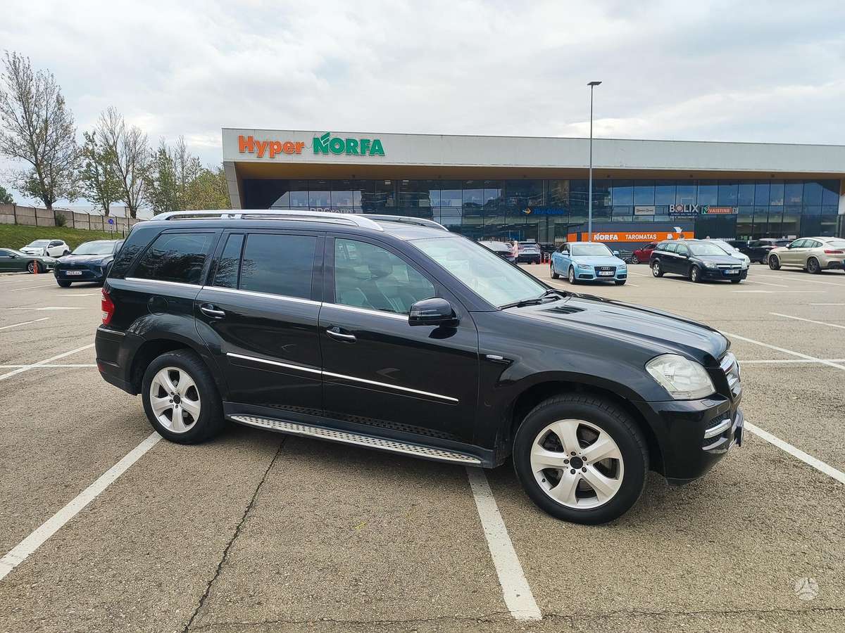 Mercedes-Benz GL350