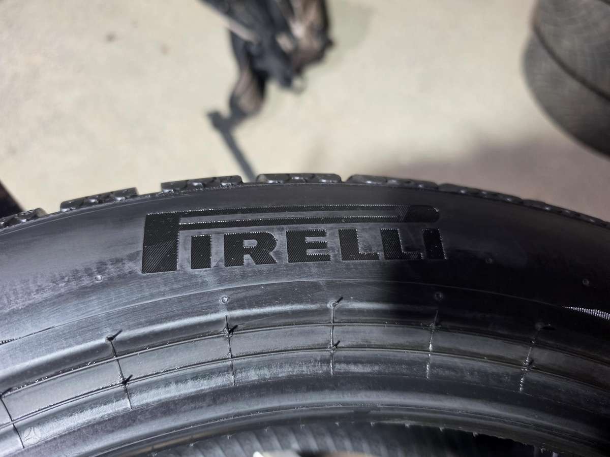 Pirelli P zero winter, žieminės 285/40 R20