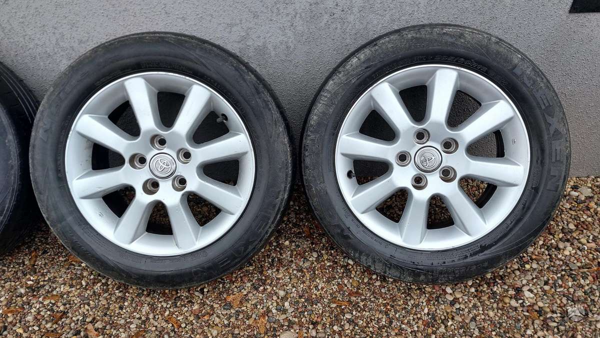 Toyota, lengvojo lydinio, R16