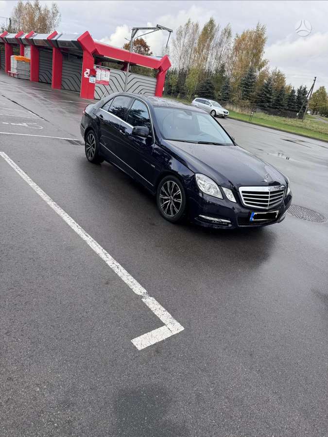 Mercedes-Benz E350