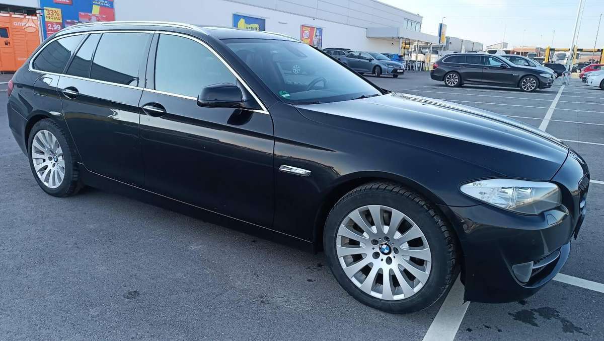 BMW 525, 3.0 l., Универсал