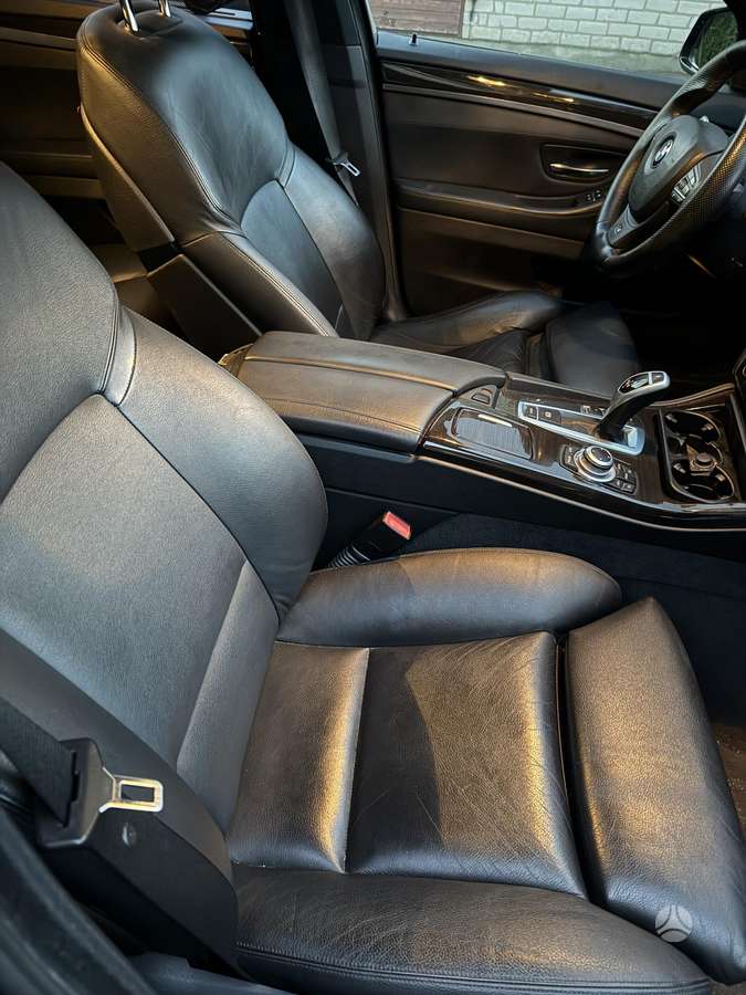 BMW 525, 3.0 l., Седан