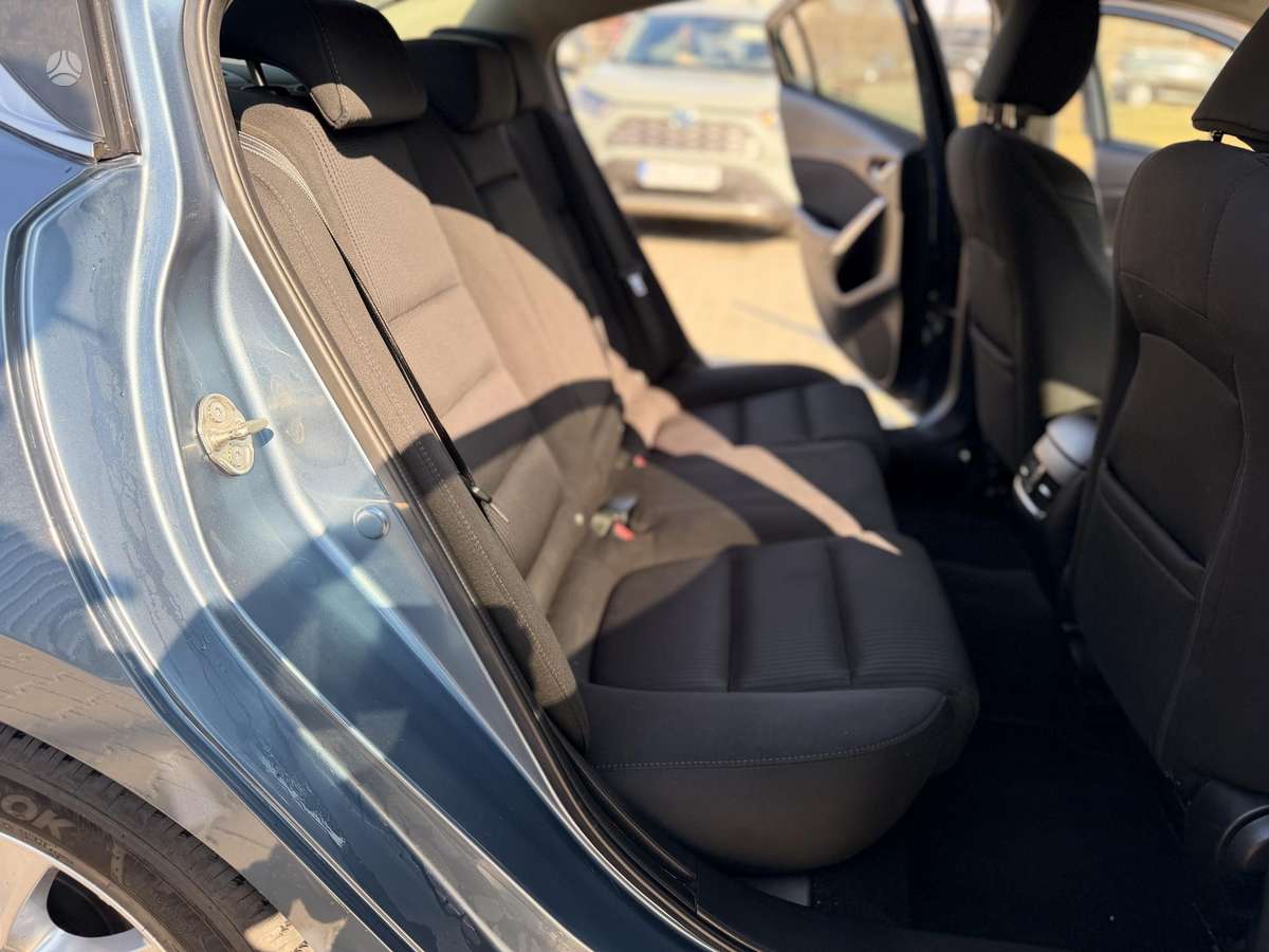 Mazda 6, 2.2 l., Седан