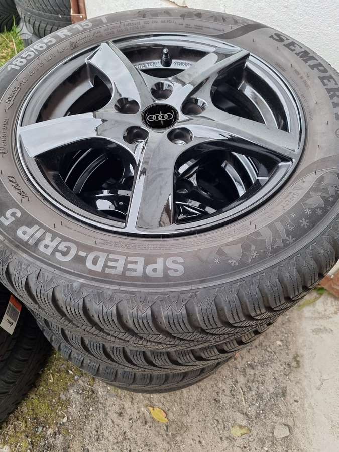 Audi A1, light alloy, R15