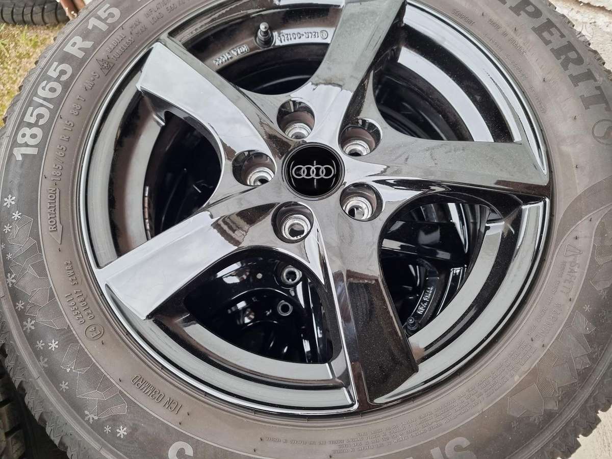 Audi A1, light alloy, R15