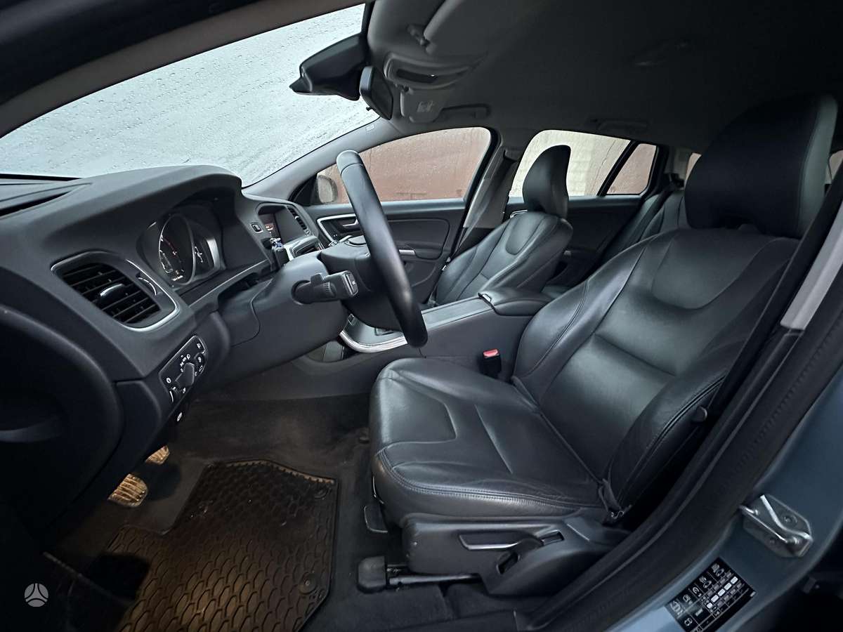 Volvo V60, 2.0 l., Универсал
