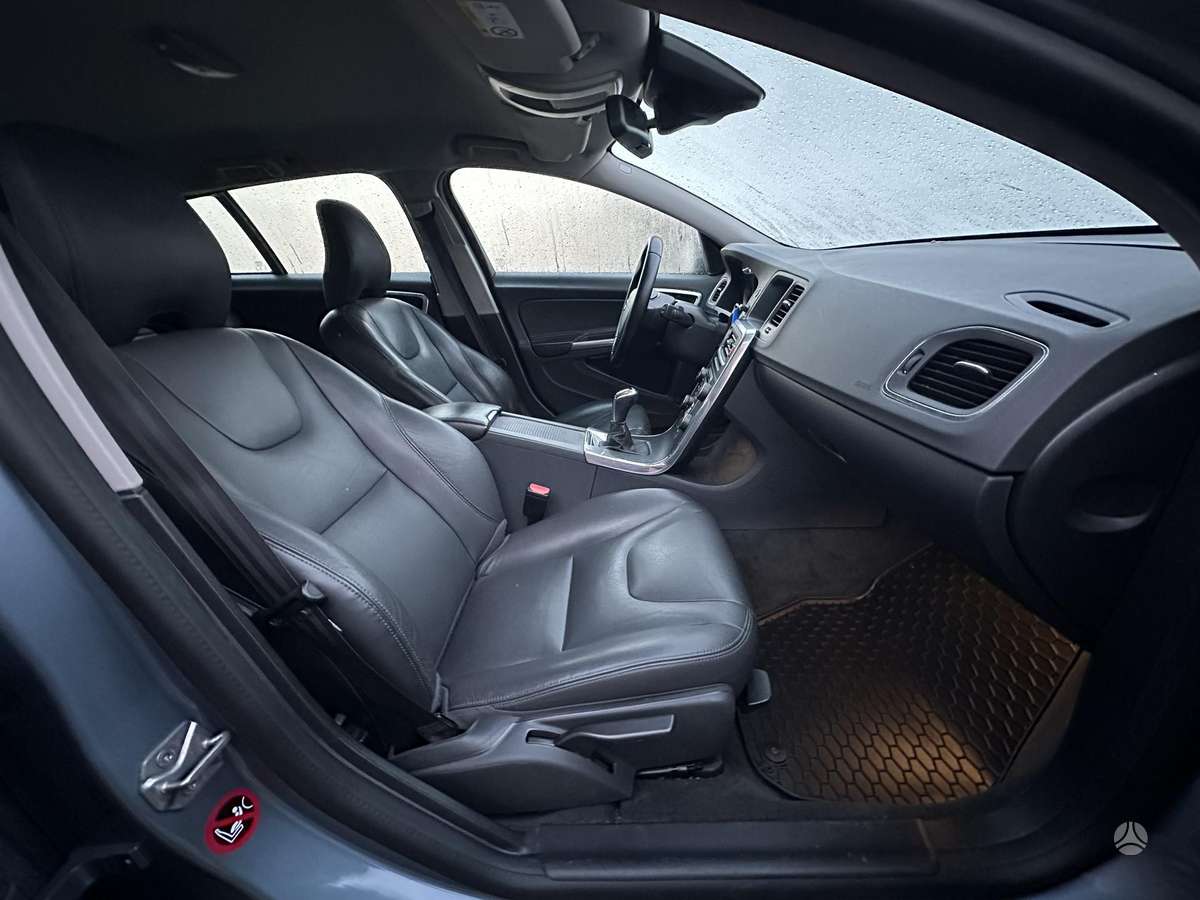 Volvo V60, 2.0 l., Универсал