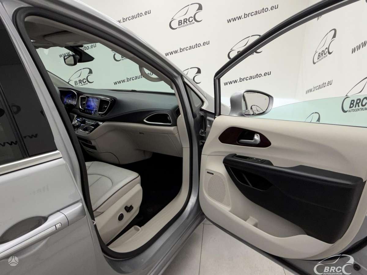 Chrysler Pacifica, 3.6 l., Минивэн