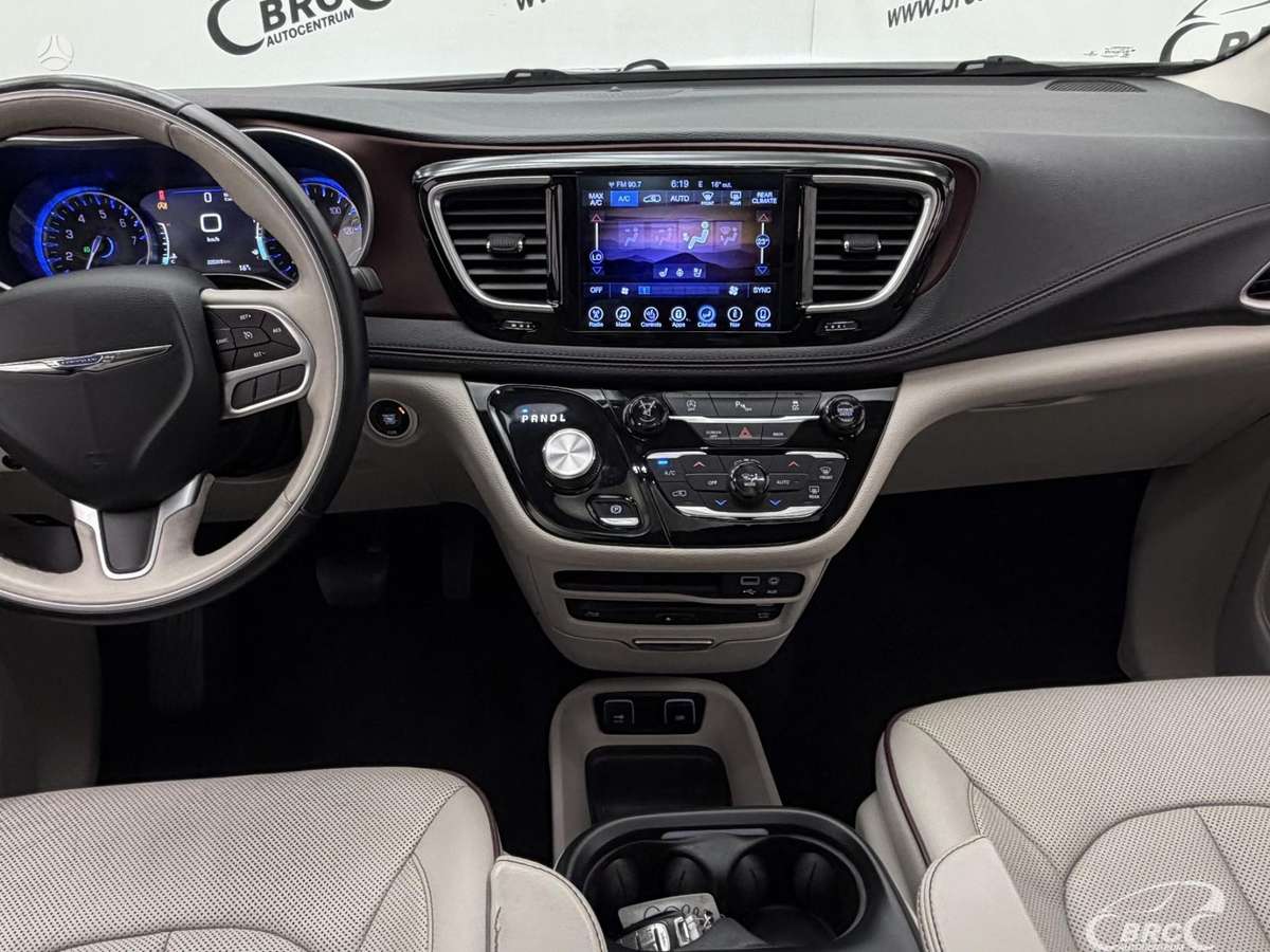 Chrysler Pacifica, 3.6 l., Минивэн
