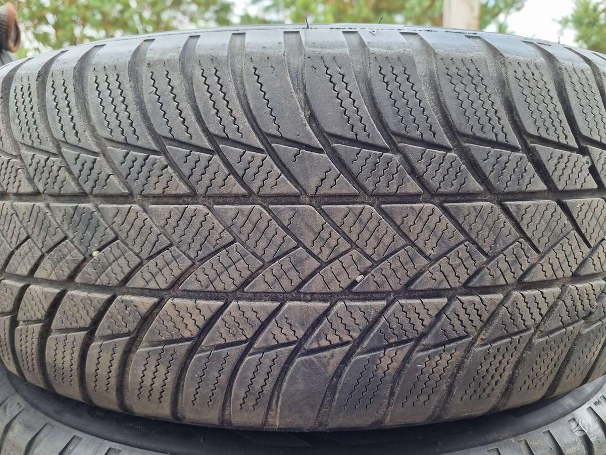 Bridgestone 5mm, winter 225/55 R18