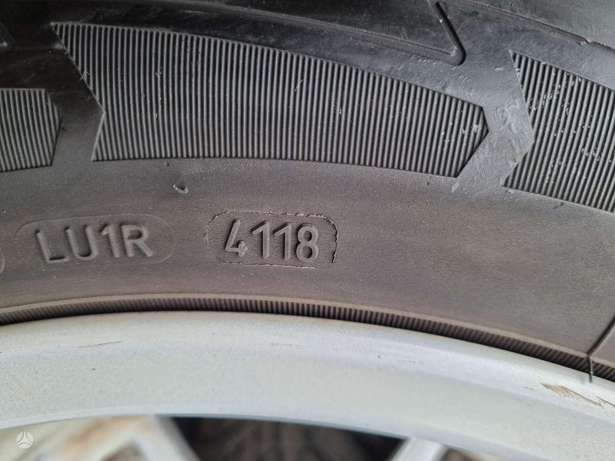Goodyear, winter 235/55 R17