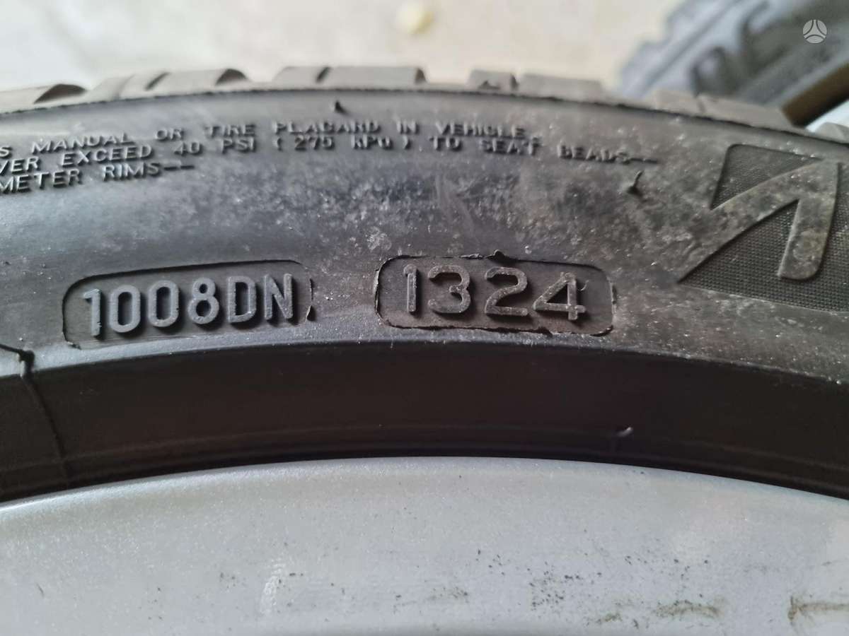 Bridgestone 2024m, зимние 295/50 R17