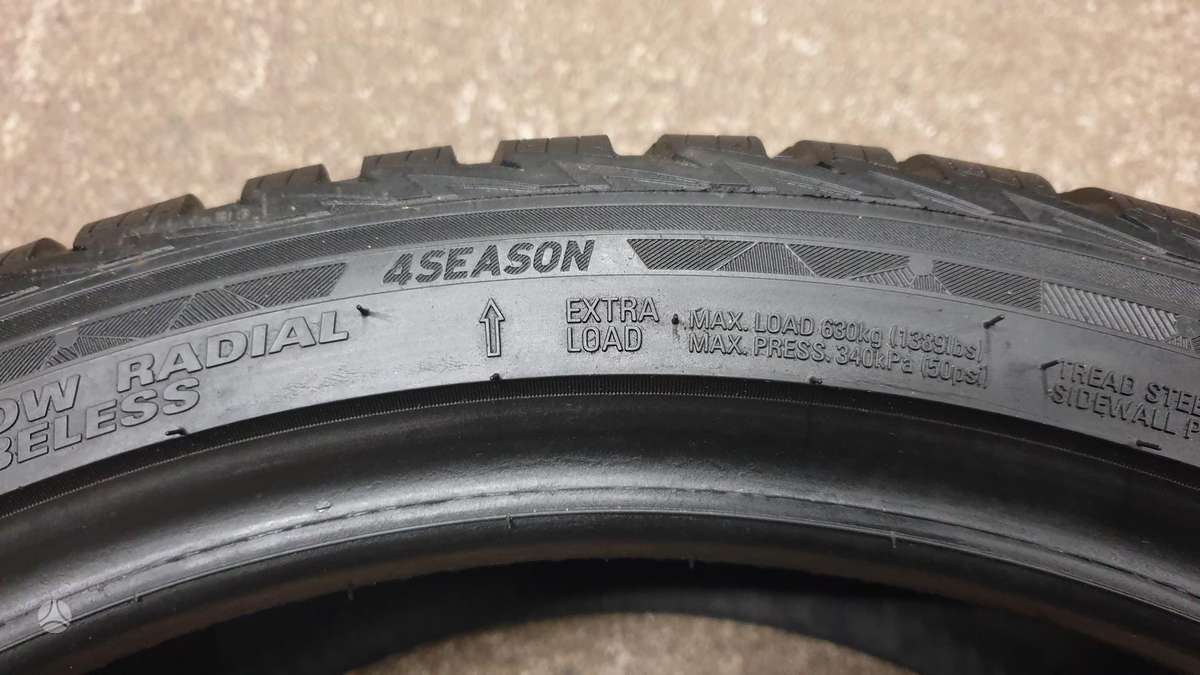 Kumho Solus 4SHA32, всесезонные 225/40 R18