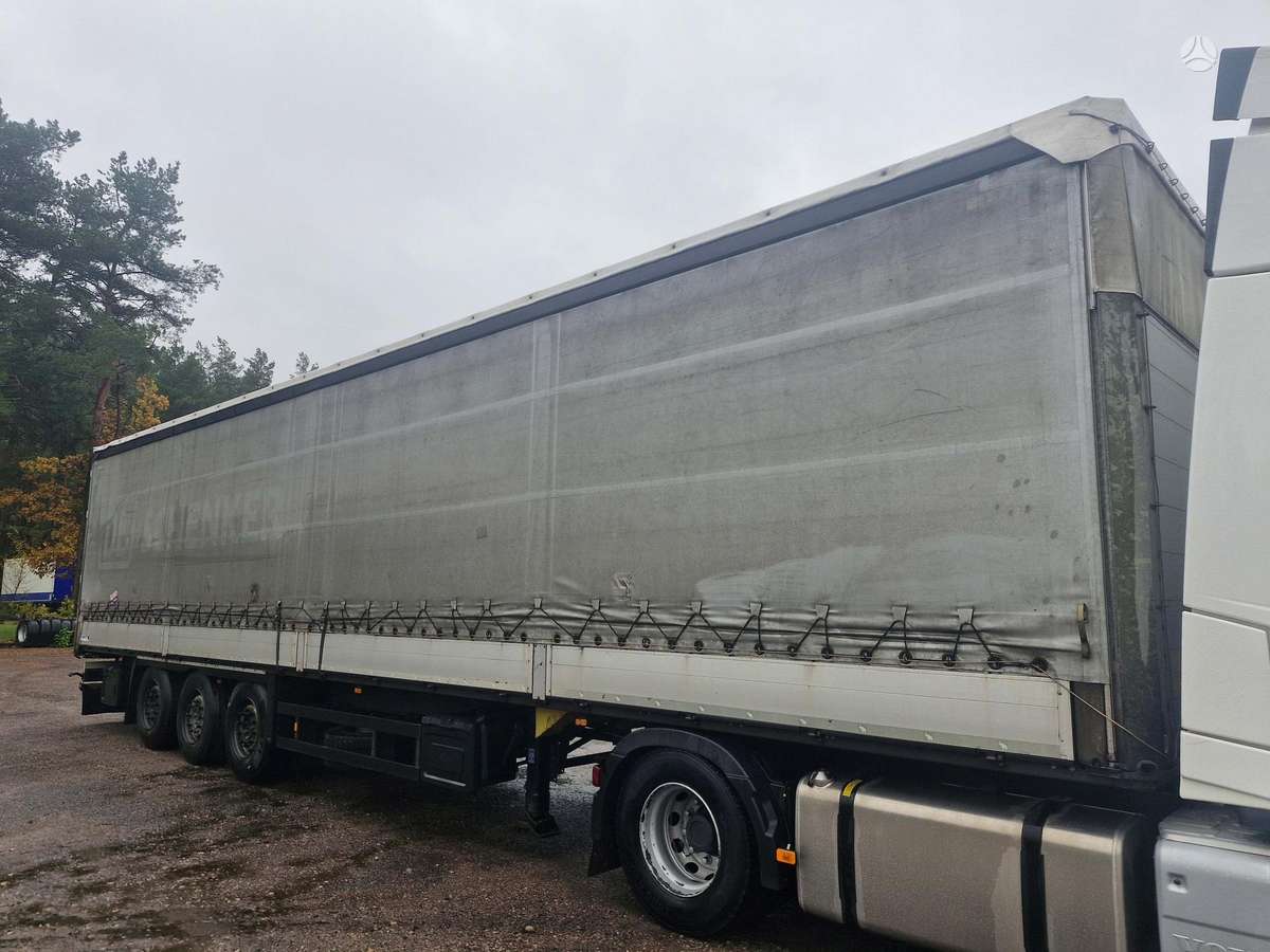 Schmitz Cargobull, bortinės su užuolaidomis