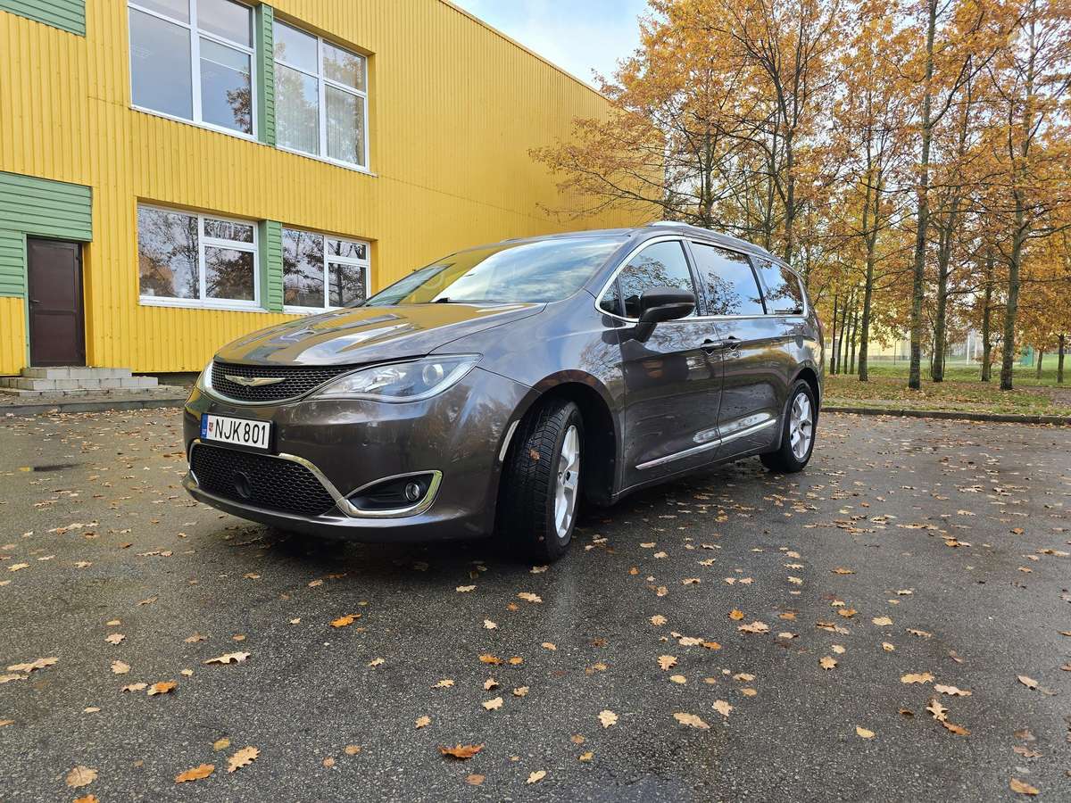 Chrysler Pacifica, 3.6 l., Минивэн