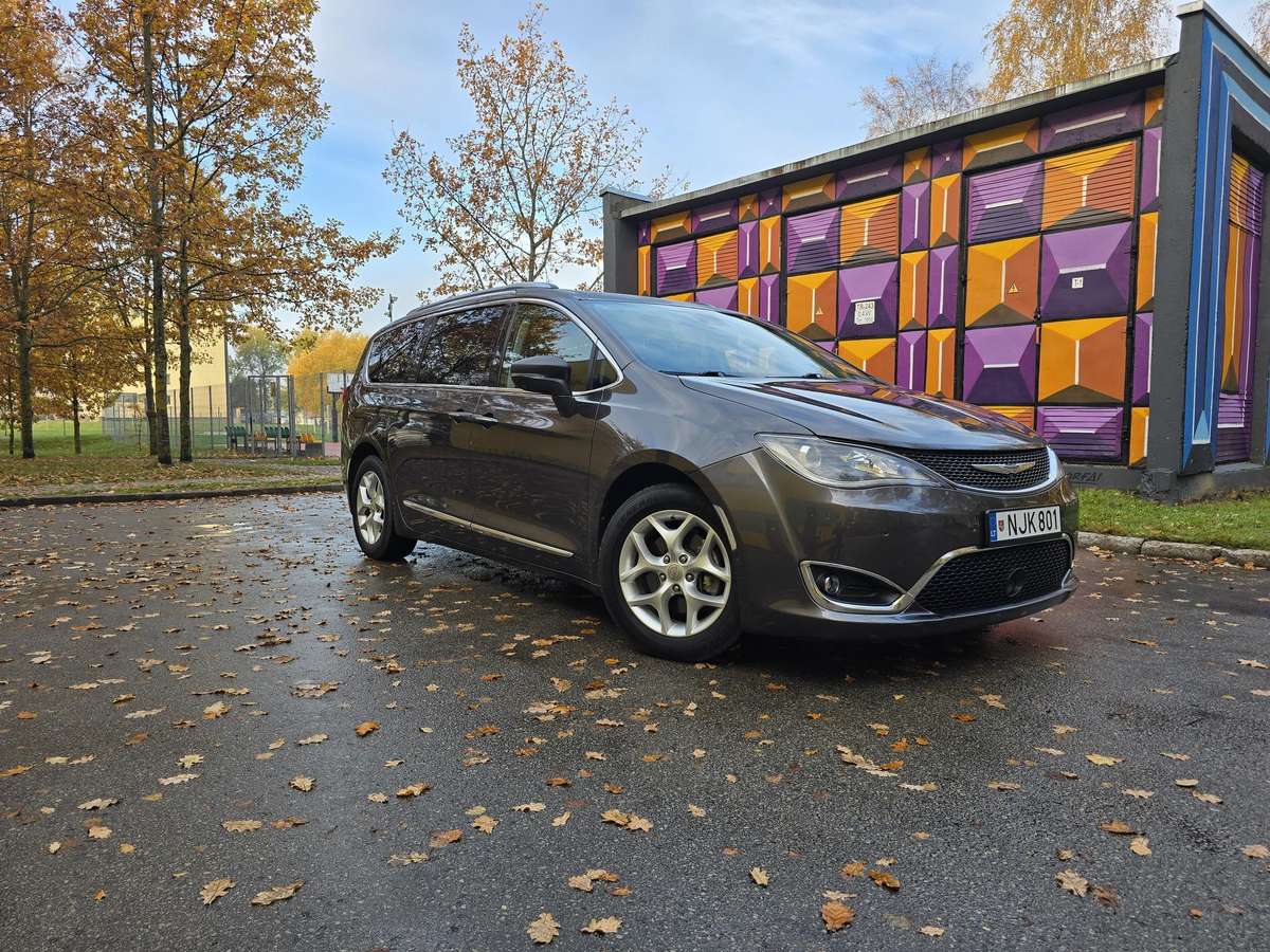 Chrysler Pacifica, 3.6 l., Минивэн