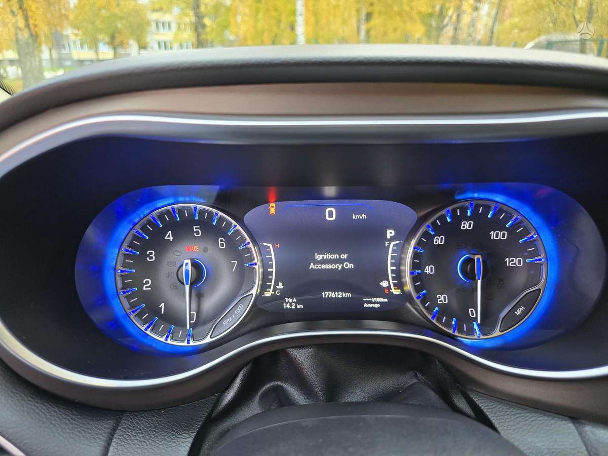 Chrysler Pacifica, 3.6 l., Минивэн