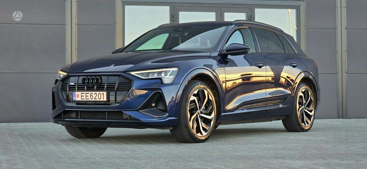 Audi e-tron
