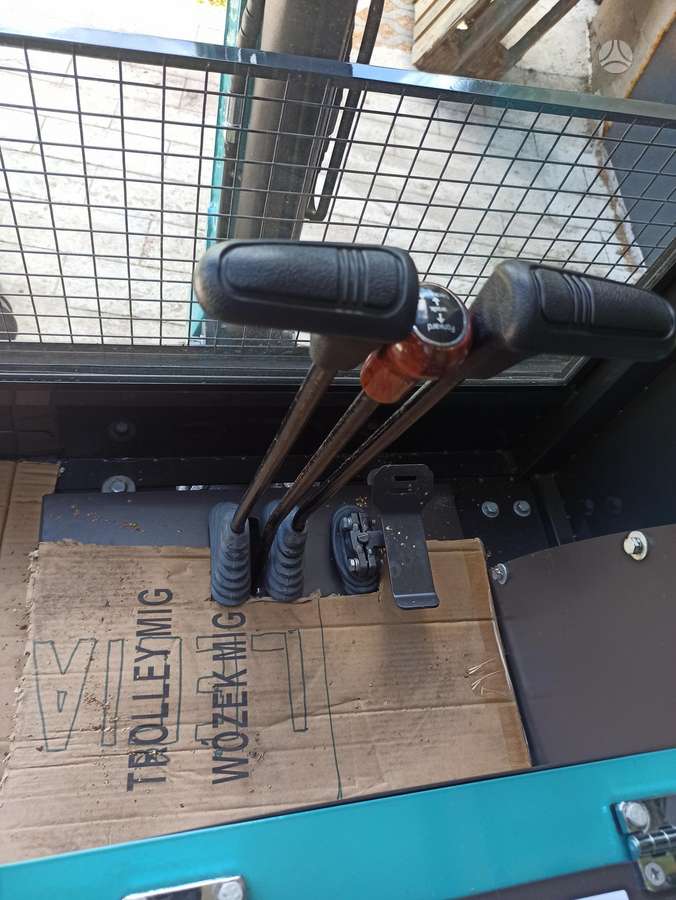Sunward XT-15, mini ekskavatoriai