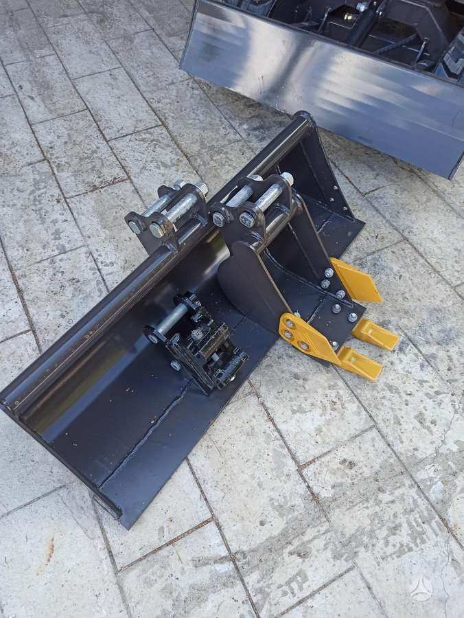 Sunward XT-15, mini ekskavatoriai