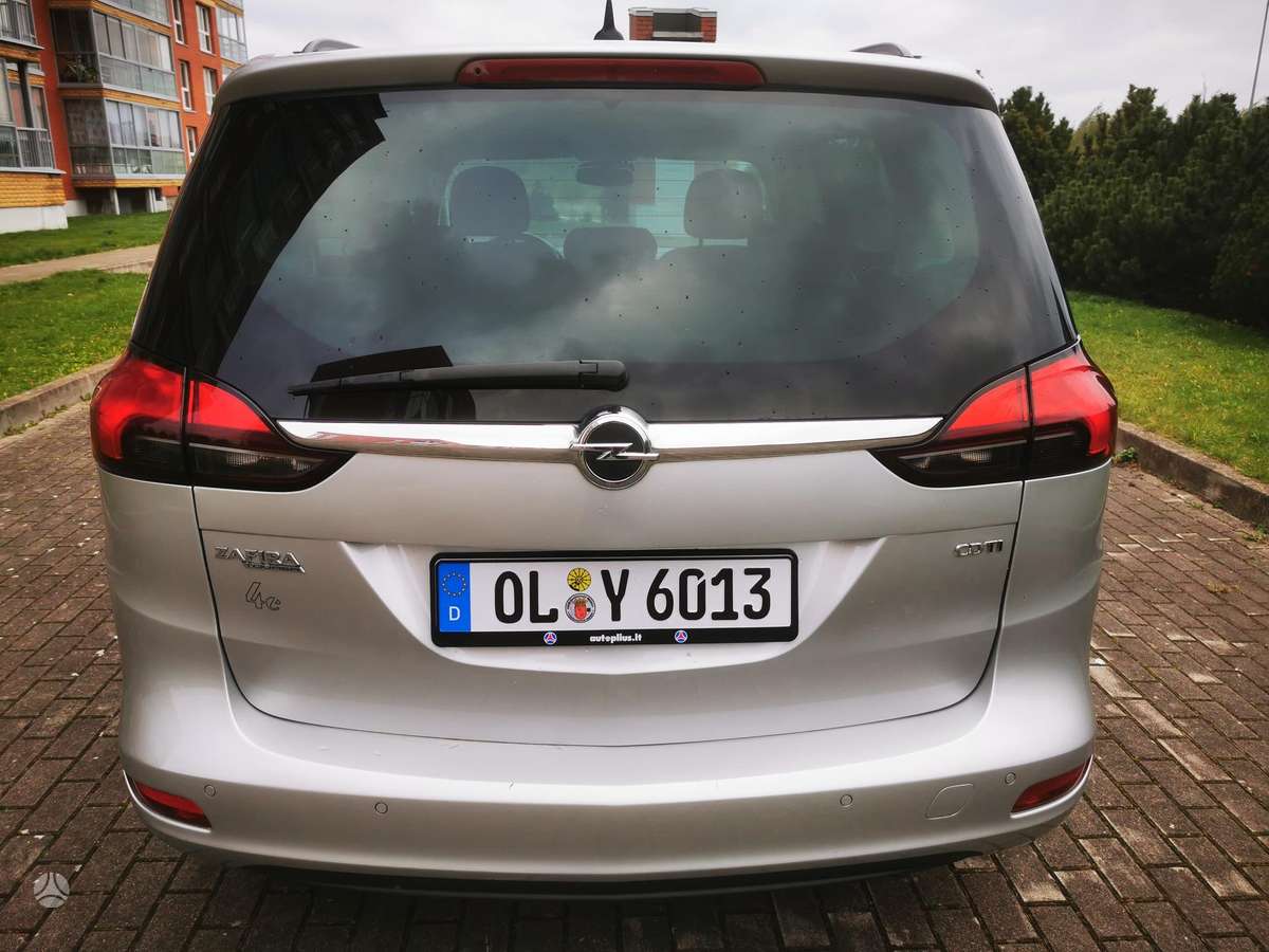 Opel Zafira 2012 — photo 5