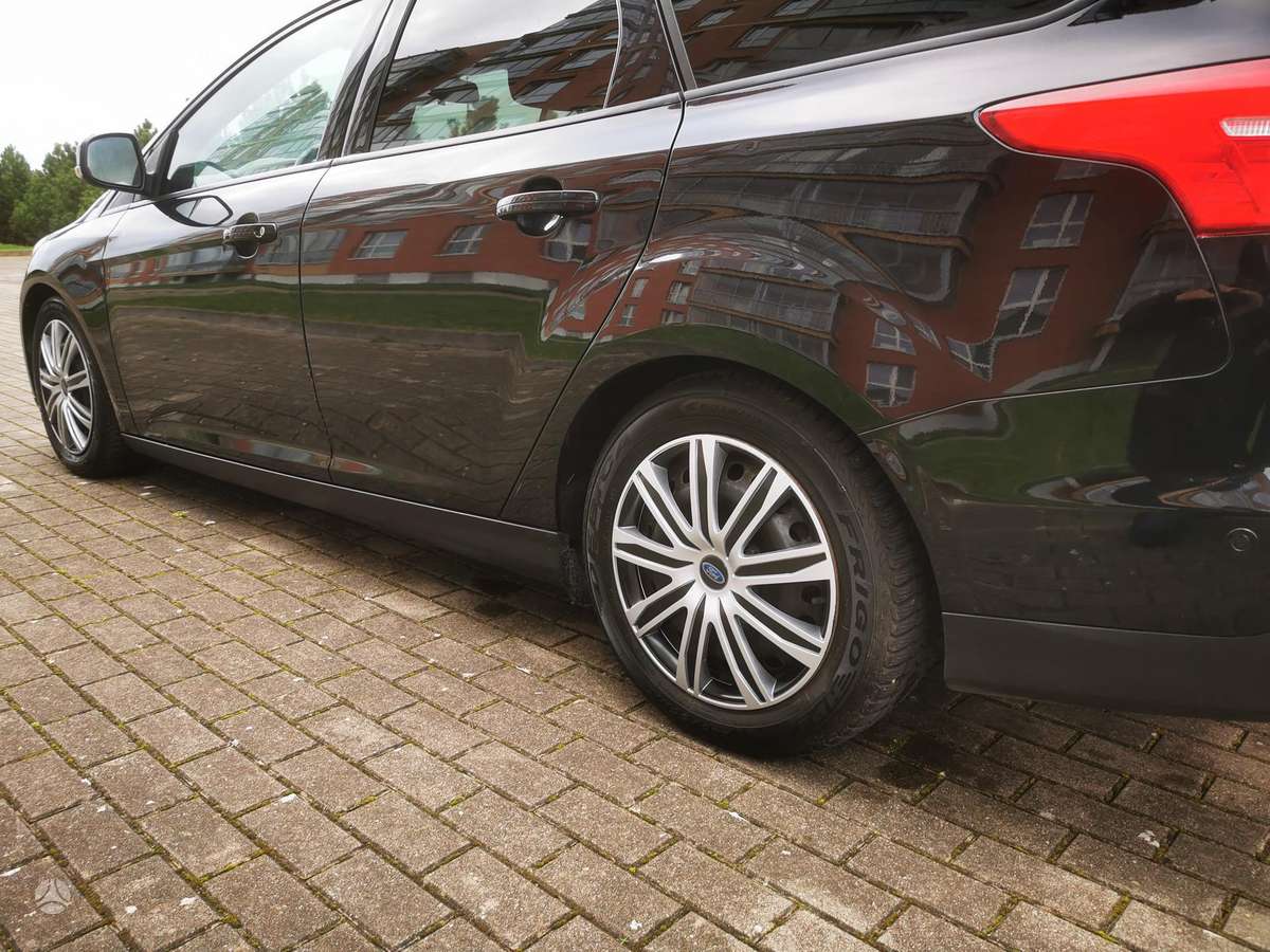 Ford Focus 2015 — фото 9