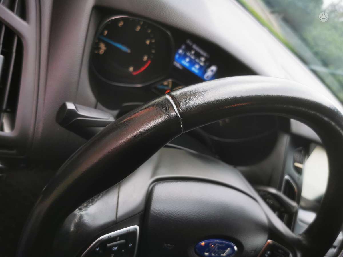 Ford Focus 2015 — фото 24