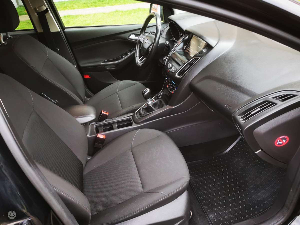 Ford Focus 2015 — фото 18