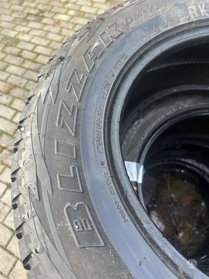 Bridgestone BLIZZAK, зимние 265/65 R17