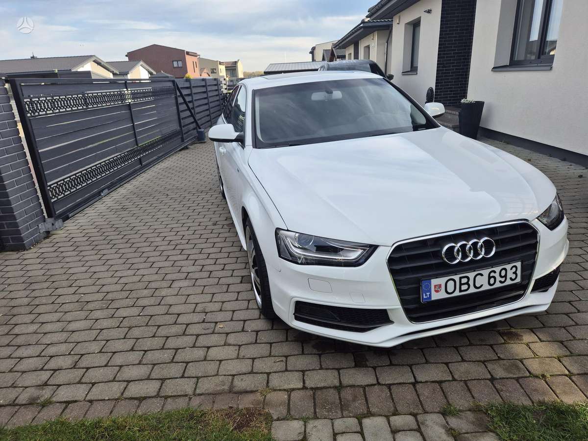 Audi A4, 2.0 l., Седан