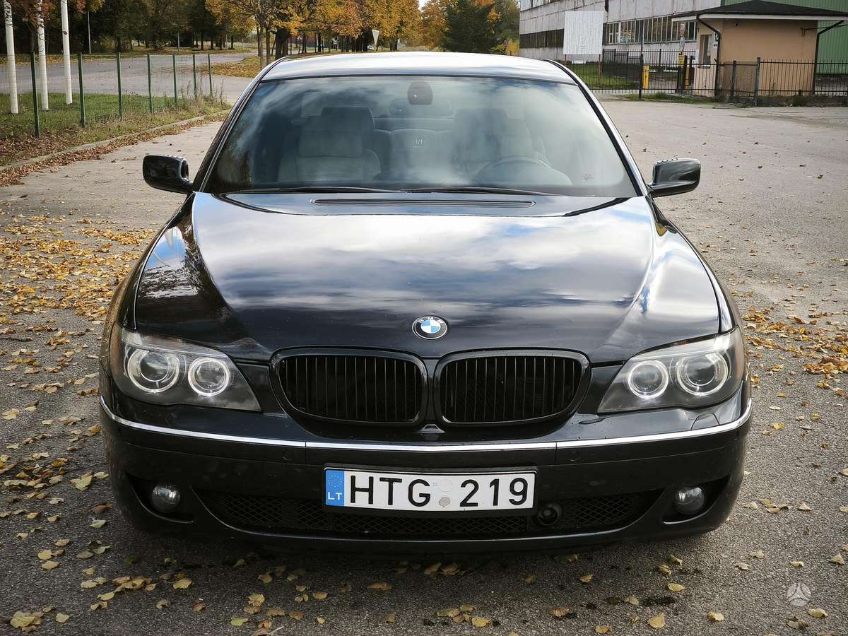 BMW 730
