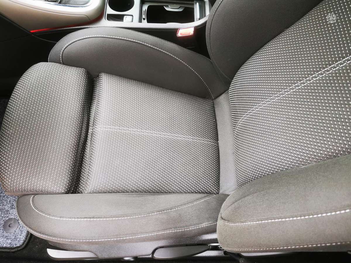 Opel Astra 2013 — photo 21