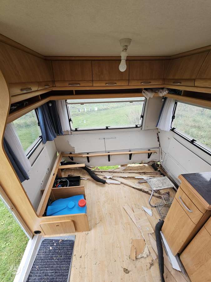 -Kita- HOBBY.   TEC 490K 1, кемперы